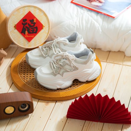 Twinkle Rhinestone Sneakers 闪闪亮老爹款