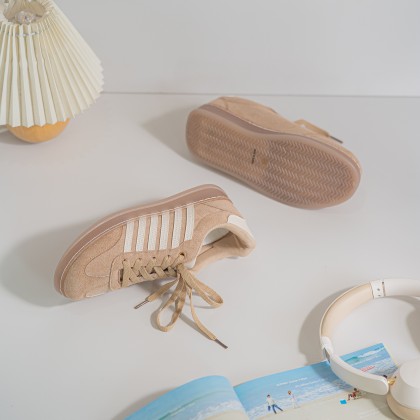 Striped Sneakers 卡其线条平底款