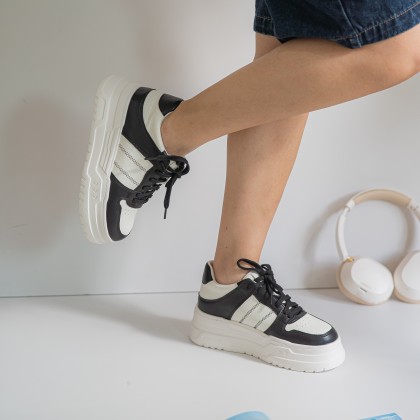 Leather Airy Enhancing Sneakers 皮质透气加高款 (Pre-order)