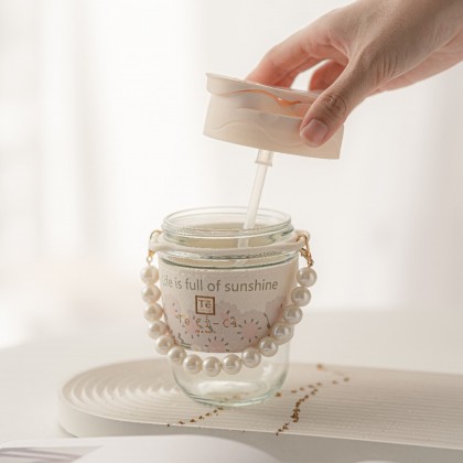 Exclusive Pearl Chain Mini Bottle 限量版珍珠链小水瓶